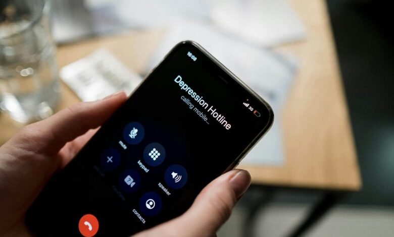 contact support at 14168002068